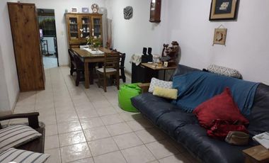 Venta / casa 4 ambientes / Lote 10 x 36 /Castelar
