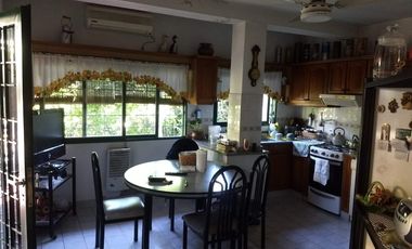 Venta / casa 4 ambientes / Lote 10 x 36 /Castelar