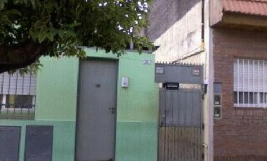 URGENTE PH en Venta en San Andrés, San Martín, Buenos Aires 3 cuadras de la estación  L/G para el vendedor.Se escuchan ofertas.