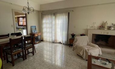 Casa de cuatro ambientes a la venta en Bella Vista, APTO CREDITO