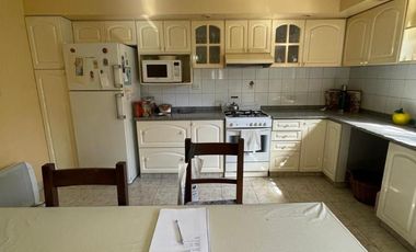 Casa de cuatro ambientes a la venta en Bella Vista, APTO CREDITO