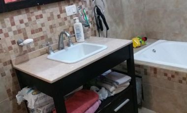 Excelente propiedad reciclada a nuevo.