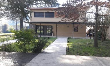 CASA QUINTA moderna pract. a estrenar 4780 m2 arbol. añosa 8 amb. novoa propiedades