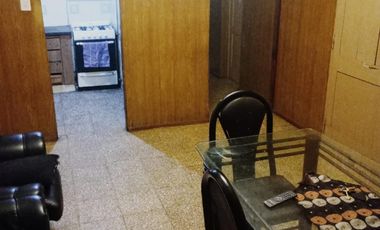 Pasaje Risso 4705 (casa al frente)