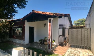 Chalet ubicado a 200 metros de Av. Espora- Burzaco