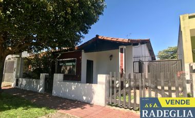 Chalet ubicado a 200 metros de Av. Espora- Burzaco