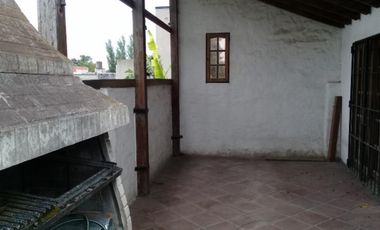 EXCELENTE DEPARTAMENTO DE 3 AMBIENTES EN PRIMER PISO.