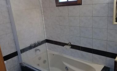 EXCELENTE DEPARTAMENTO DE 3 AMBIENTES EN PRIMER PISO.