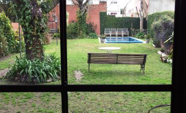 AMPLIO CHALET EN 2 PLANTAS - LOTE DE 440 M2