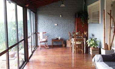 AMPLIO CHALET EN 2 PLANTAS - LOTE DE 440 M2