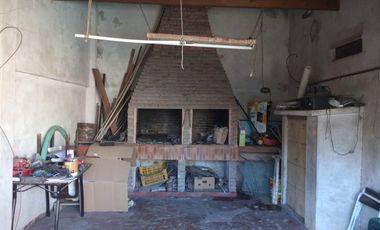 VENTA OPORTUNIDAD CASA AMPLIA