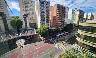 Oficina en Alquiler Monoambiente en Belgrano, Luminosa con Seguridad 24 hs!!