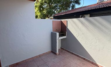 Alquiler duplex 3 ambientes con patio cochera Rafael Castillo
