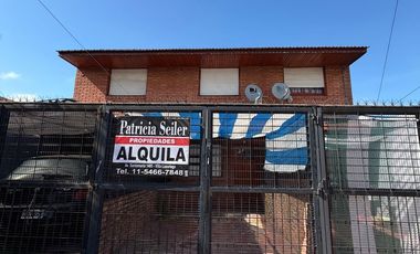 Alquiler duplex 3 ambientes con patio cochera Rafael Castillo