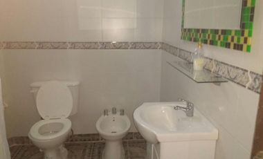 SE VENDE CASA DE 5 AMB EN HURMILGHAM
