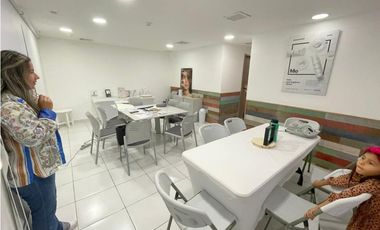 4258- Local Comercial Royal Center