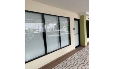 4258- Local Comercial Royal Center