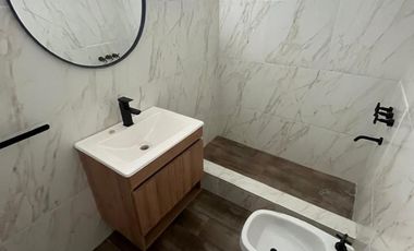ALQUILER - EXCELENTE PH CON COCHERA Y PATIO - 200 MT2 A ESTRENAR -CONSTITUYENTES 700 - VILLA MADERO