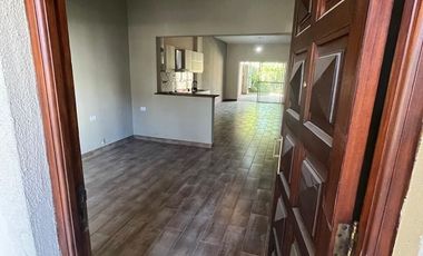 ALQUILER - EXCELENTE PH CON COCHERA Y PATIO - 200 MT2 A ESTRENAR -CONSTITUYENTES 700 - VILLA MADERO