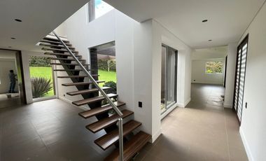 Casa en Arriendo Ubicado en Envigado Codigo 1404