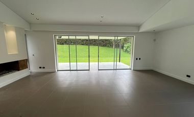 Casa en Arriendo Ubicado en Envigado Codigo 1404