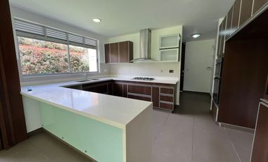 Casa en Arriendo Ubicado en Envigado Codigo 1404