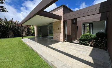Casa en Arriendo Ubicado en Envigado Codigo 1404