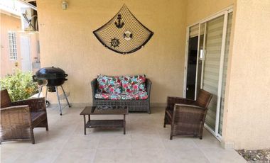 VENTA CASA  AMOBLADA 210m2 CORONADO NEGOCIABLE