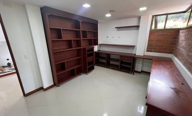 Casa en Arriendo Ubicado en Envigado Codigo 1458