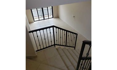Embassy Club Casa.PARA INVERSION. PRECIO AJUSTADO