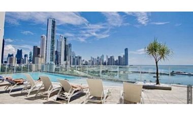 APARTAMENTO EN VENTA EN LA AV BALBOA VISTA AL MAR