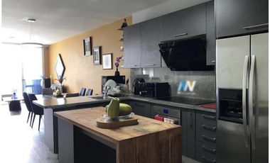 APARTAMENTO EN VENTA EN LA AV BALBOA VISTA AL MAR