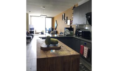 APARTAMENTO EN VENTA EN LA AV BALBOA VISTA AL MAR