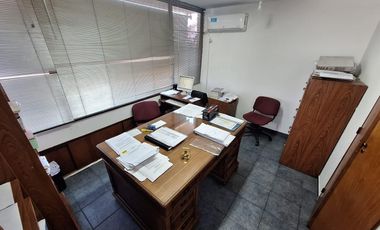 Oficina comercial - cochera- Bolivar - B° Guemes