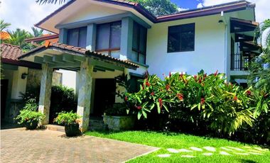 Vendo Casa rodeada de naturaleza