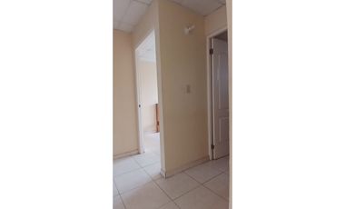 Venta de casa en Brisas del Lago/ Tocumen/ Panamá/ 103m2