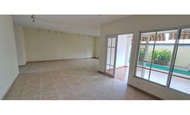 Alquiler casa en Palmeras del Este