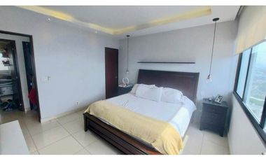 SE ALQUILAR APARTAMENTO AMOBLADO EN PH DAL MARE COCO DEL MAR