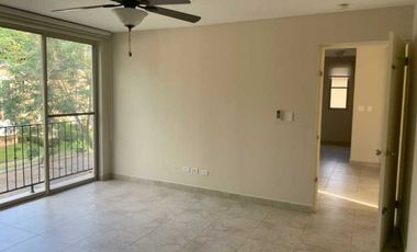 Venta de hermosa casa en Embassy Gardens ubicadaen Clayton