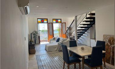 SE VENDE CASA VISTA AL MAR EN CASCO VIEJO - 7091RC
