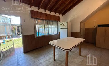 Casa - Lote propio - Para 2 familias - Jardin - Pileta - Garage