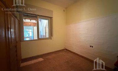 Casa - Lote propio - Para 2 familias - Jardin - Pileta - Garage