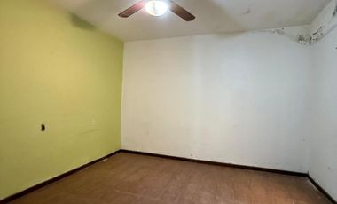 Casa - Lote propio - Para 2 familias - Jardin - Pileta - Garage