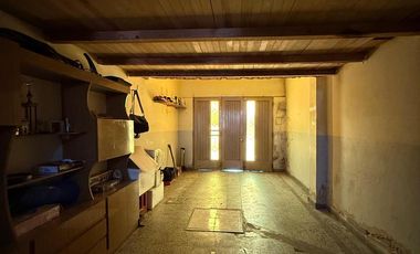 Casa - Lote propio - Para 2 familias - Jardin - Pileta - Garage