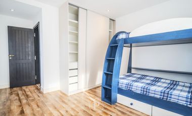 Venta Chalet con pileta en Rumenco