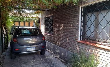 LINDÍSIMA CASA DE 3 DORMITORIOS EN MUY BUEN ESTADO!!!
