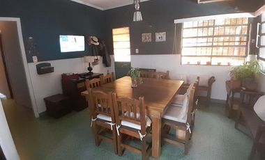 LINDÍSIMA CASA DE 3 DORMITORIOS EN MUY BUEN ESTADO!!!