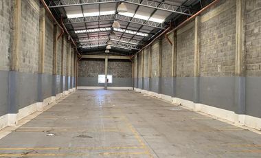 Depósito de 1140 m2 cub. c/ renta calzada, Villa Ballester