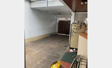 Casa  en Venta Ramos Mejia / La Matanza (A004 4552)