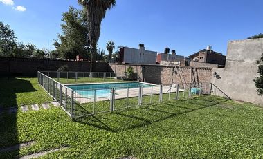 Casa de 3 Dormitorios con pileta en Ricardone.